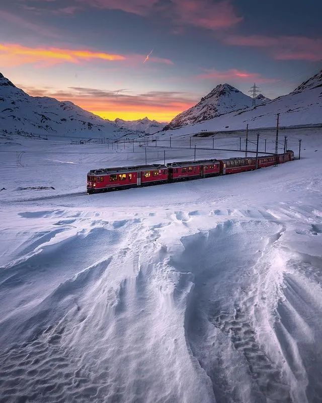 一列火车，看遍瑞士的雪